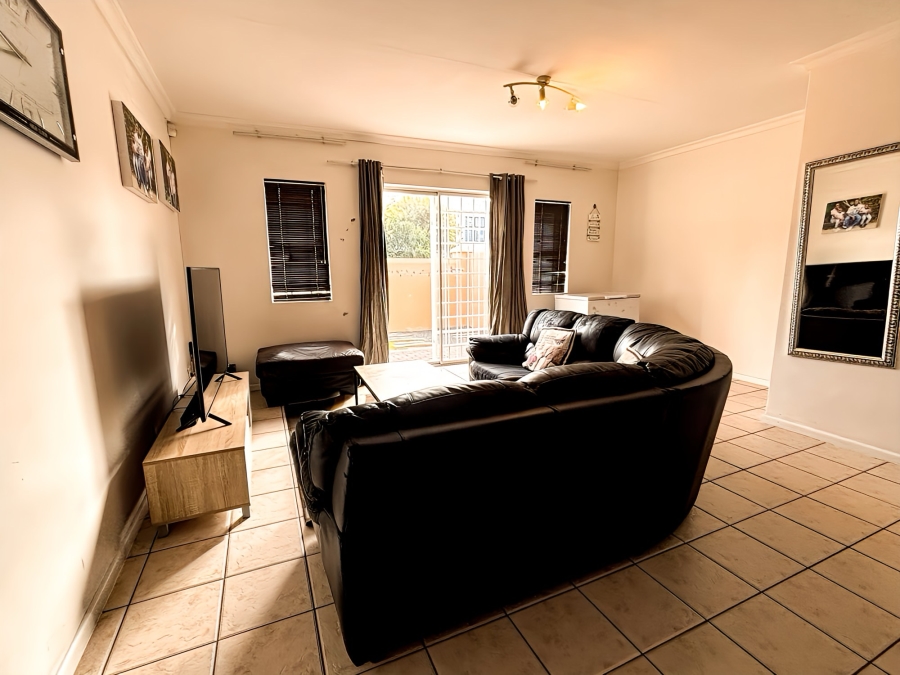 3 Bedroom Property for Sale in Parklands Western Cape